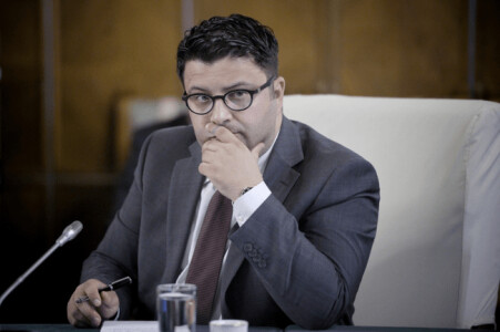 SURSE Cine e ministrul care avea bagajele făcute pentru funcția de ...