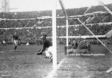 Naționala de fotbal a României la Mondialul jucat sub semnul fascismului. ...