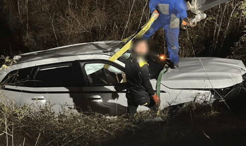 Un șofer și-a făcut praf BMW-ul de peste 100.000 de euro la câteva minute ...