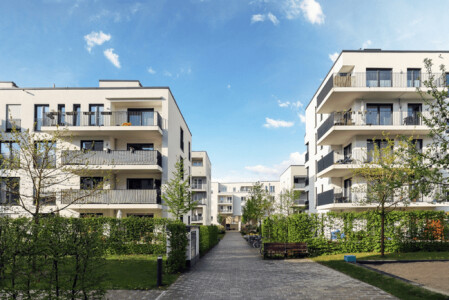 Cum a schimbat creșterea TVA pentru locuințe noi piața imobiliară. „Oamenii ...