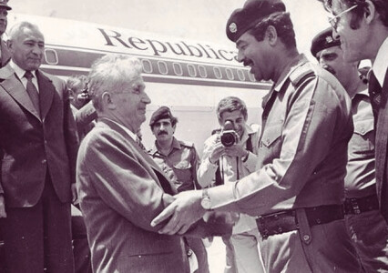 Cât mai are România de recuperat din împrumuturile acordate de Nicolae ...