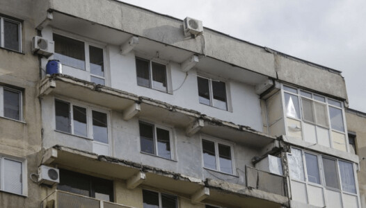 Impozit dublu pentru proprietarii care au închis balconul fără autorizație. ...