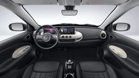 Cum arată Wuling Binguo EV, cea mai ieftină mașină electrică din lume. Cât ...