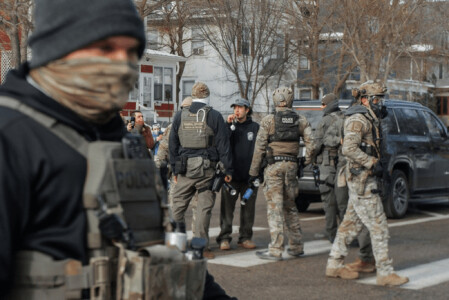 Trump amenință că va trimite armata în Minnesota, dacă autorităţile nu ...