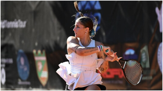 Cum arată mâna jucătoarei de tenis, Andreea Prisăcariu, după finala din ...