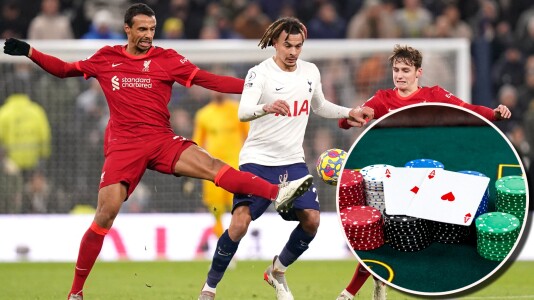 Fostul internațional englez cu aproape 200 de meciuri în Premier League, ...