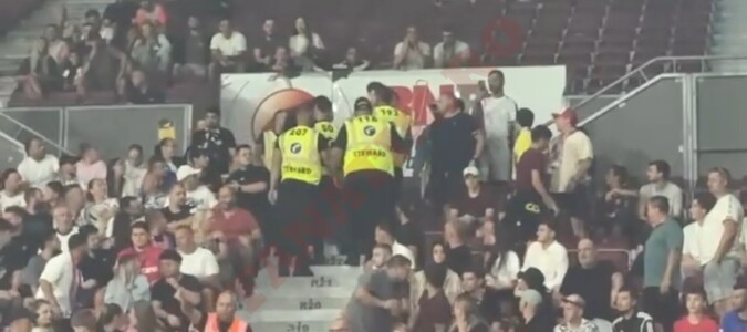 Incidente în tribune la CFR Cluj – FCSB! Doi fani evacuați după ce au sărit ...