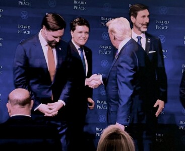 Care e legătura dintre contractul de lobby de 3,4 milioane de dolari cu o ...