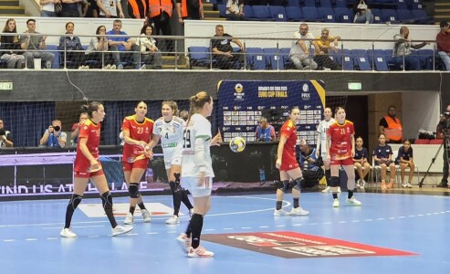 Final Four EHF Euro Cup: România egalează cu Ungaria 16-16 la pauză, după ...