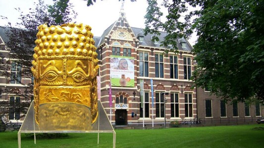 Răsturnare de situație în cazul furtului coifului dacic din Olanda. Cine ar ...