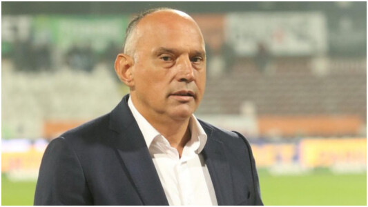 Reacție neașteptată a lui Florin Prunea când a văzut cum s-a îmbrăcat ...