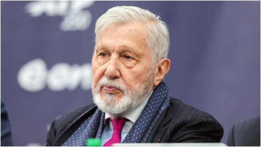 Fostul mare sportiv îl spulberă pe Ilie Năstase: „Românii îi plătesc lunar ...