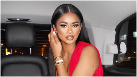 Fosta jucătoare de volei care face furori cu ipostazele în care se ...