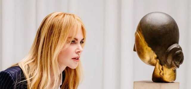 Actrița celebră de la Hollywood s-a lăsat vrăjită de opera lui Brâncuși. ...