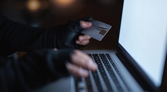 Caz incredibil în Franța! A furat 200.000 de euro dându-se drept un ...