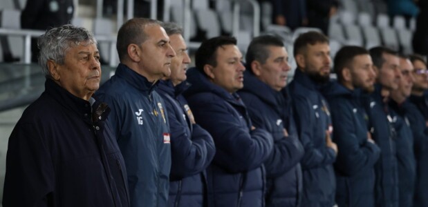 Antrenorul care l-a înlocuit pe Mircea Lucescu la echipa națională s-a ...
