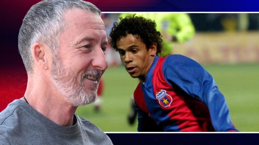 Ce s-a ales de Elton, piticul atomic adus de MM Stoica în România! Cu ce se ...