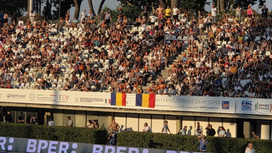 LIVE /  Încep emoțiile! David Popovici înoată în finala de la 200 de metri ...