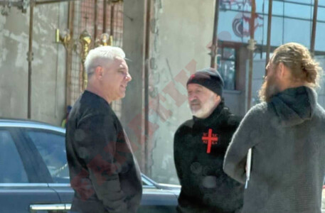 Întâlnire surpriză în fața bisericii: Gigi Becali – Marius Șumudică. Ce au ...