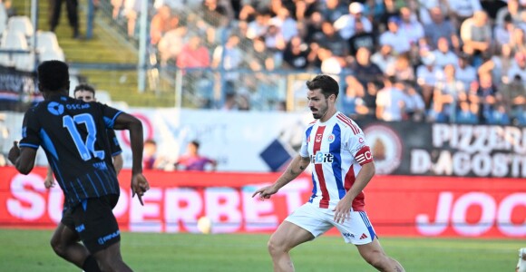 Gigi Becali încearcă să deturneze transferul lui Lameira la U Craiova!