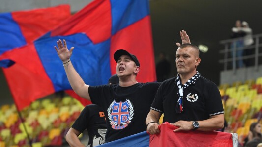 S-a terminat ședința! Peluza Nord, protest fără precedent după umilințele ...