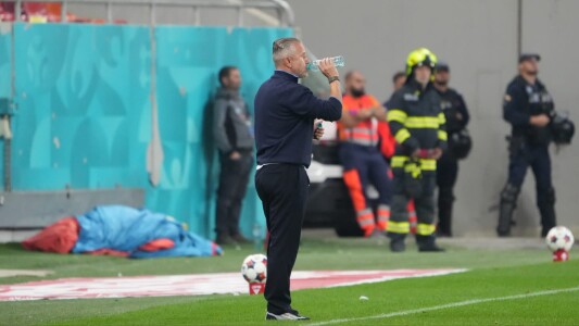 Cum a trăit Laurențiu Reghecampf revenirea pe banca FCSB! A băut patru ...