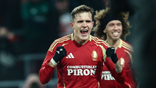 În plin război cu SUA, un fotbalist european a ales să reprezinte Iranul. ...