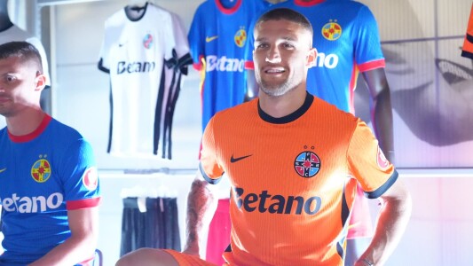 Cum arată echipamentul FCSB din noul sezon! Tricourile de rezervă, ca la ...