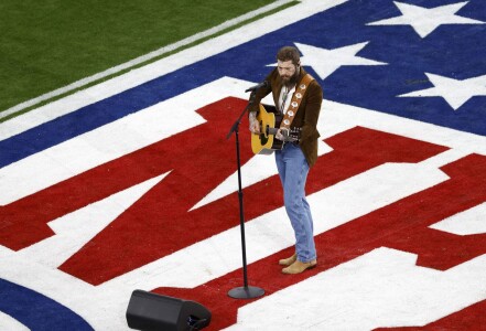 Moment controversat înainte de Super Bowl. Televiziunea NBC a intervenit: ...