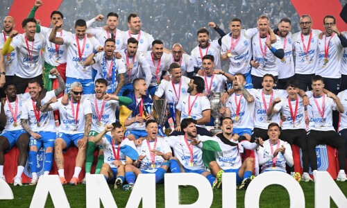 Plecat de la U Craiova fără minut jucat, semnează în Portugalia, la prima ...