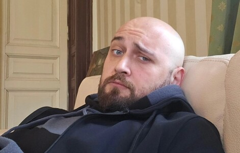 Cum au produs 4 milioane de euro fetele de la The Buddhist. Circuitul ...