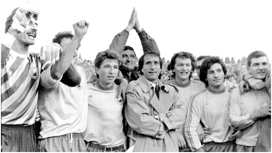 Cine este fostul fotbalist român, cu un talent deosebit, dar care nu și-a ...