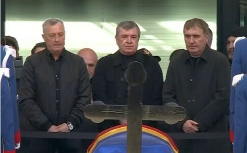 LIVE /  Sicriul lui Mircea Lucescu a ajuns la Arena Naţională! Gică Hagi, ...