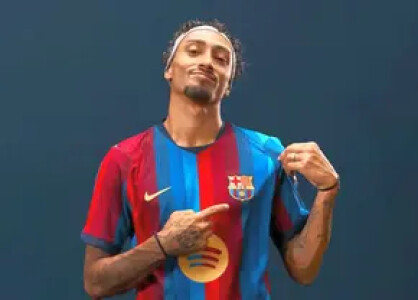 FC Barcelona și-a prezentat noul echipament. „Inspirat de fațada noului ...