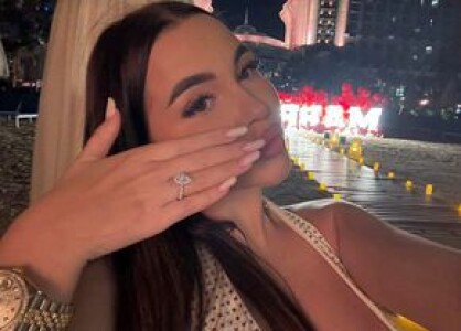 Ziua și cererea în căsătorie » Jucătorul FCSB-ului și-a surprins iubita de ...