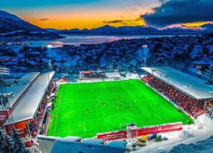 Imagini fabuloase » Își dispută meciurile de acasă pe cel mai pitoresc ...