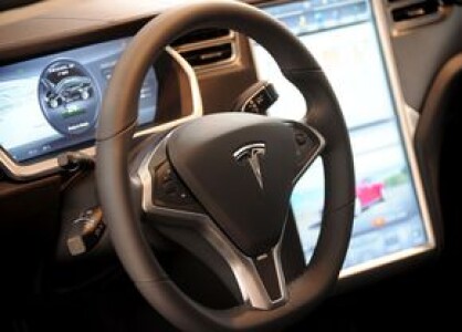 Pe fondul scăderii vânzărilor, Tesla aduce în Europa cea mai accesibilă ...