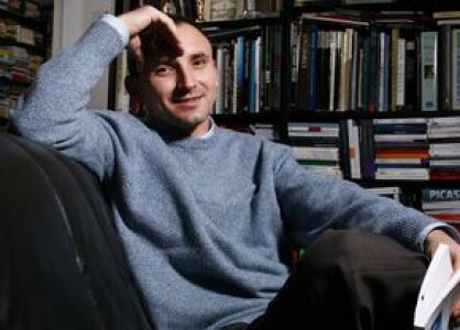 Poetul Robert Șerban: „Am fost nebun după baschet, în liceu jucam ore în ...