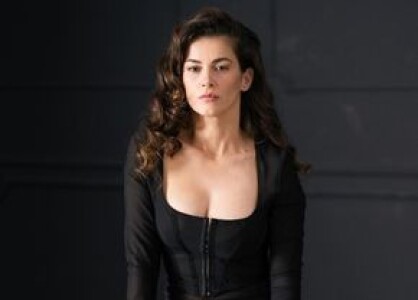 Actrița Irina Antonie: „Simona Halep a venit de 5 ori la piesa «Stă să ...