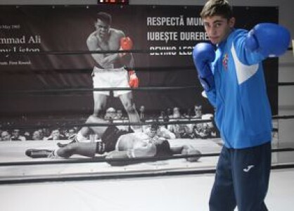 Puștiul cu pumni de aur din boxul românesc: „N-am zis niciodată «Nu mai ...