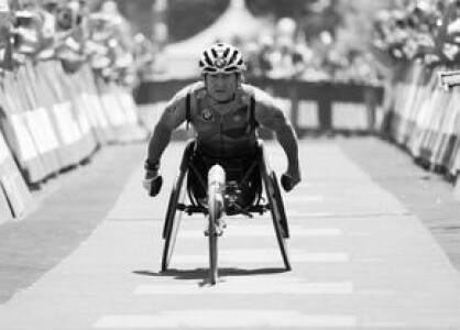 A murit Alex Zanardi, fost pilot în Formula 1 și campion paralimpic