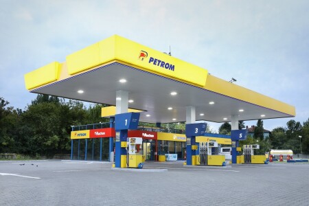 INEDIT Petrom și MOL au ieftinit de două ori carburanții în aceeași zi. Benzina a coborât sub 9 lei/litru
