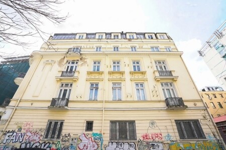 EXCLUSIV Clădire celebră din București transformată în apartamente