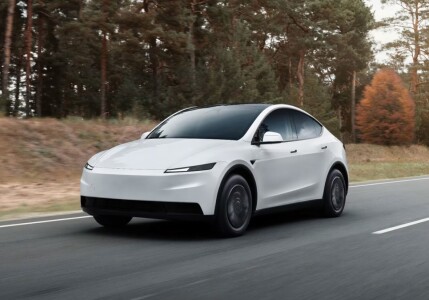 Tesla taie prețurile în România