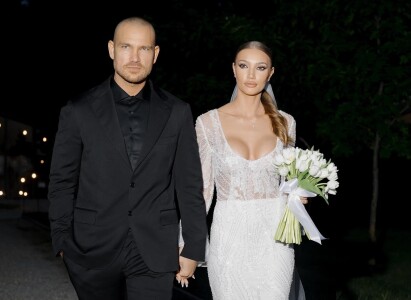 FOTO Cântărețul Peter Pop și soția sa, fostă handbalistă la națională, intră pe piața imobiliară