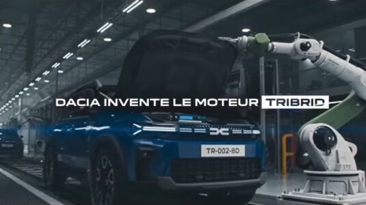 VIDEO Dacia inventează motorul TRIBRID. 