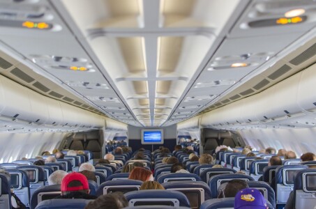 O companie aeriană se retrage din România și anulează cursele.
