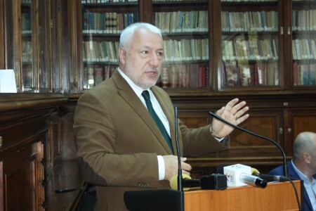 „Dacă SUA ies din NATO, catastrofa mare va fi pentru noi, țările mici și ...