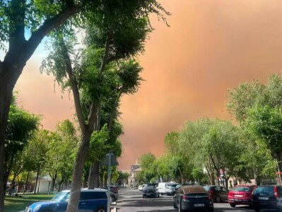 „Nu se mai vede soarele. Parcă a venit Apocalipsa.” Mărturiile românilor ...