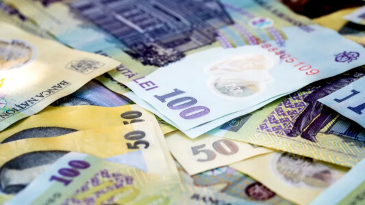 Când poate angajatorul să-ți oprească bani din salariu. Limita pe care ...